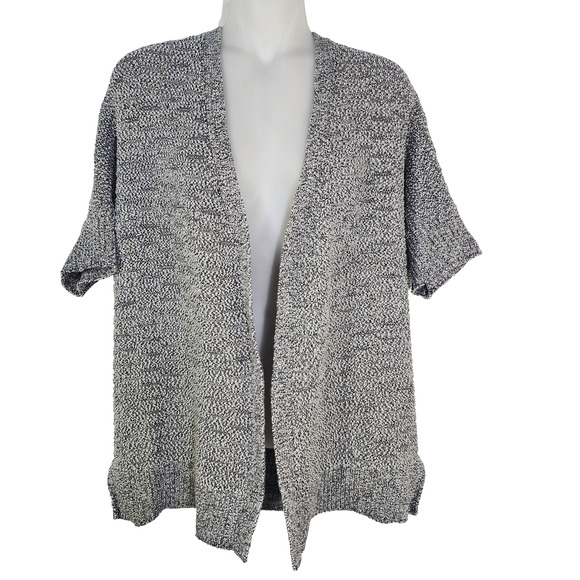Tahari Cardigan Sweater Womens Medium Black White Knit Short Dolman Sleeve Tweed - Picture 1 of 9